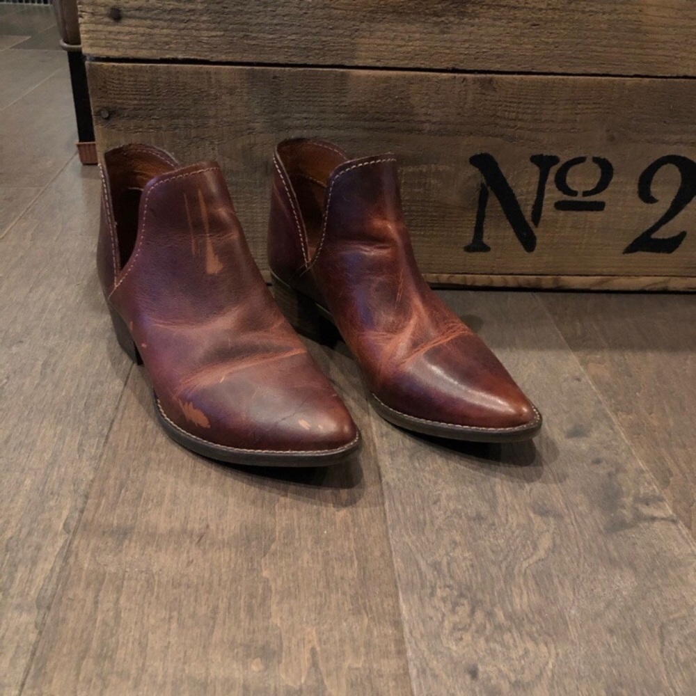 Steve Madden Austin booties